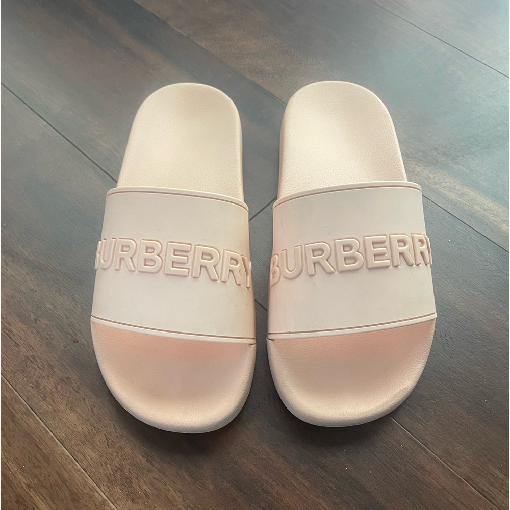 Burberry Peach Slides